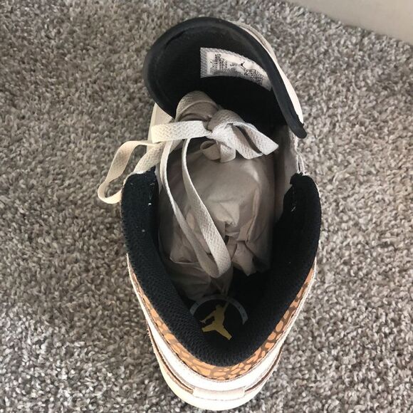 Nike Air Jordan 1 MID SE GS LT Orwood Brown/Metallic Gold Kids Size 5Y - Picture 9 of 10